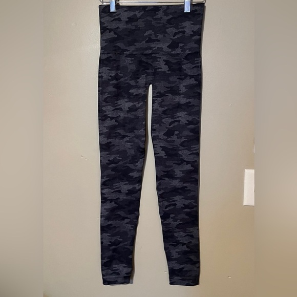 Spanx Look At Me Now Leggings NWT - Picture 6 of 8